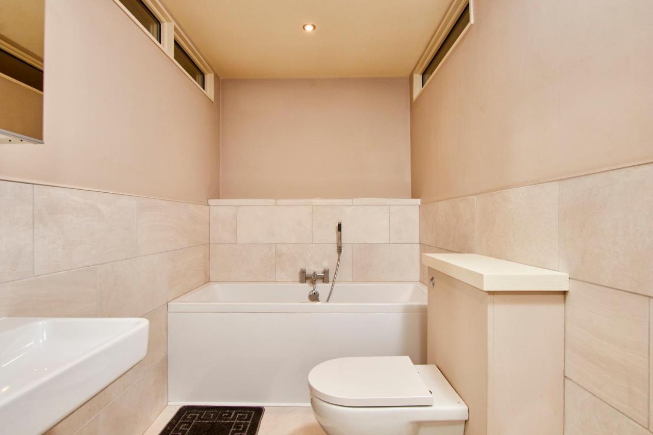 The Stunning Central Harrogate Abode - Sleeps 6 المظهر الخارجي الصورة