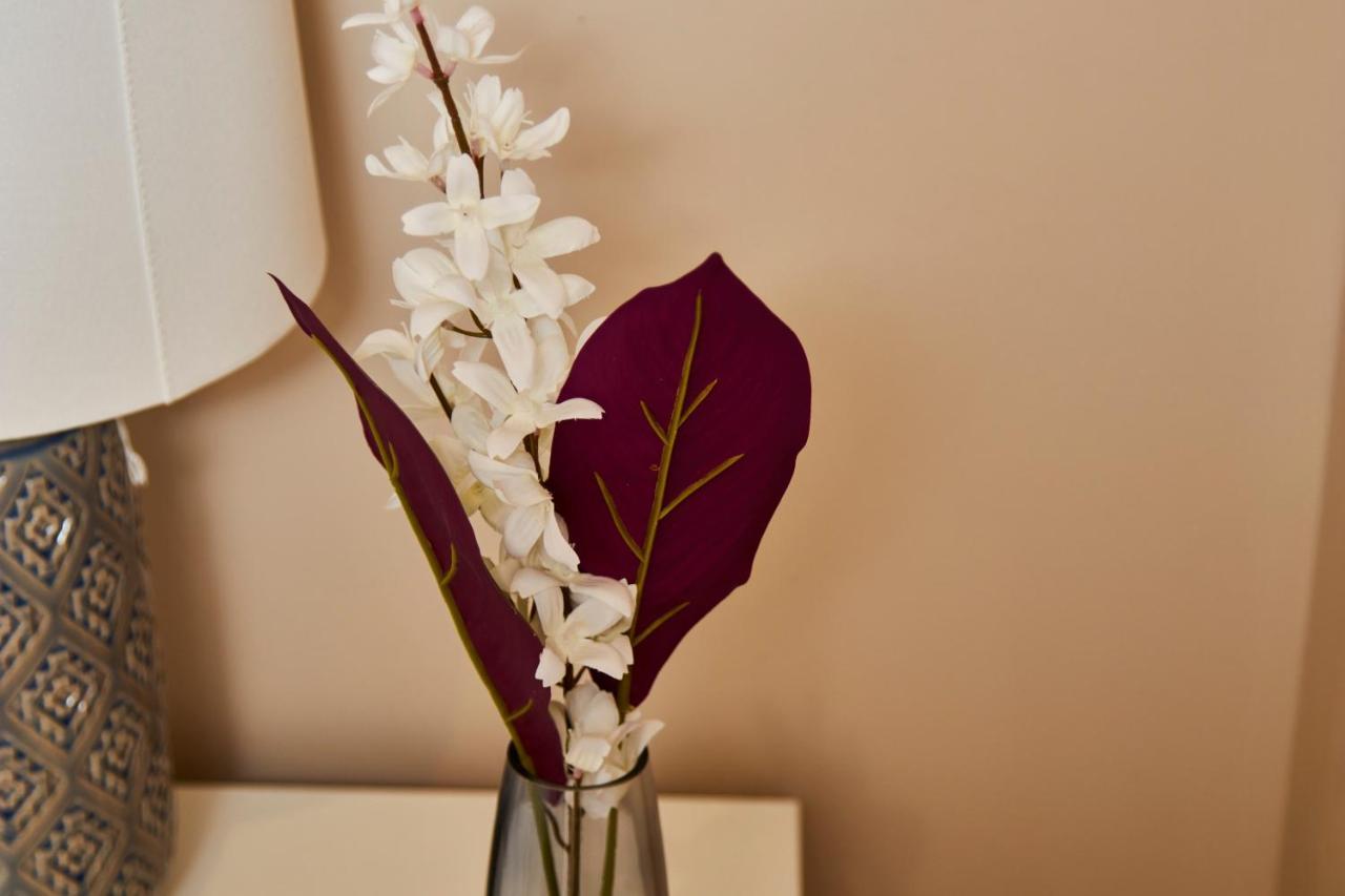The Stunning Central Harrogate Abode - Sleeps 6 المظهر الخارجي الصورة